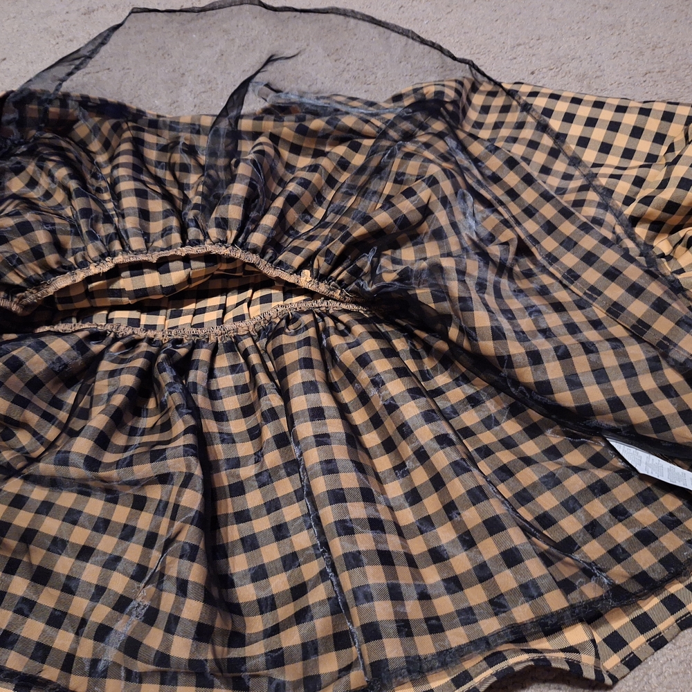 Nasty Gal Black and Tan And Orange Blend  Checkered Puff Sleeve Crop Top - Picture 7 of 13